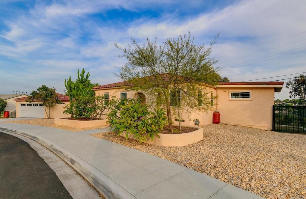 Image 24 of property listing at 4365 Aragon Way, San Diego, CA 92115