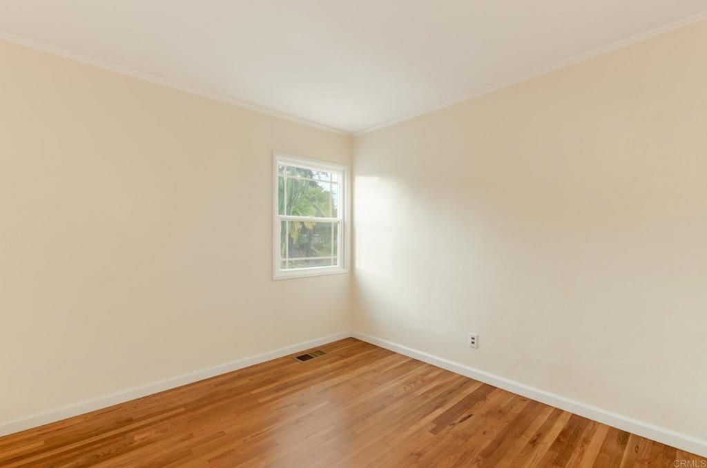 Image 27 of property listing at 4365 Aragon Way, San Diego, CA 92115