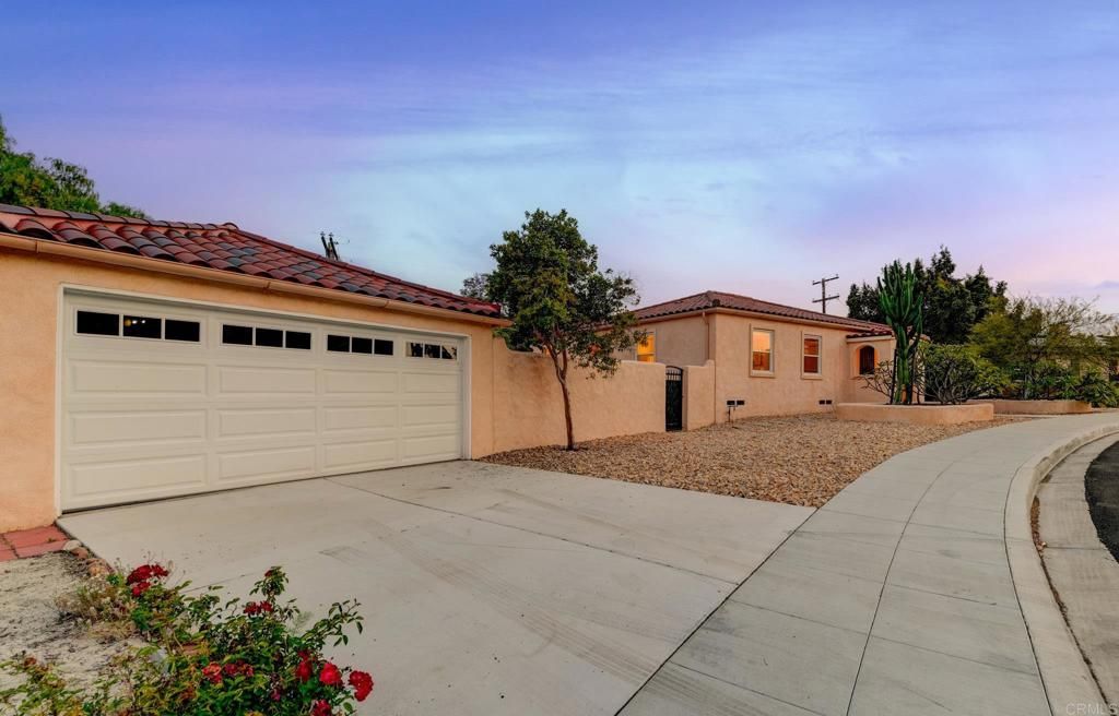 Image 31 of property listing at 4365 Aragon Way, San Diego, CA 92115