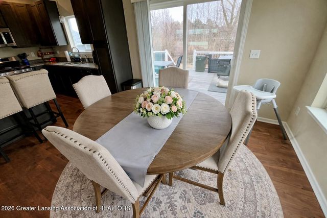 422 Oakwood Drive, Charlotte, MI 48813