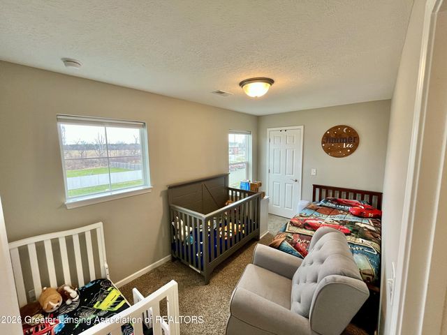 422 Oakwood Drive, Charlotte, MI 48813