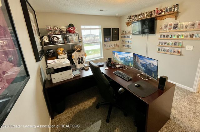 422 Oakwood Drive, Charlotte, MI 48813