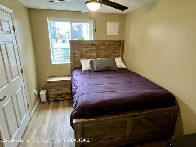 422 Oakwood Drive, Charlotte, MI 48813