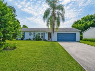 689 Caballero Avenue SE, Palm Bay, FL 32909