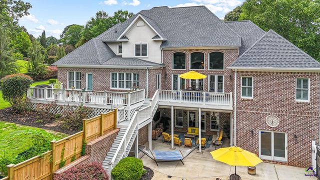 105 Steeplechase Run, Warner Robins, GA 31088