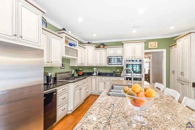 105 Steeplechase Run, Warner Robins, GA 31088