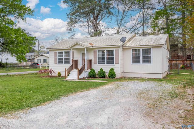 106 Emma Street, Glencoe, AL 35905