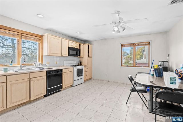 19 Cherry, Garfield, NJ 07026