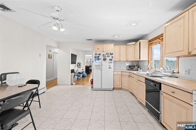 19 Cherry, Garfield, NJ 07026