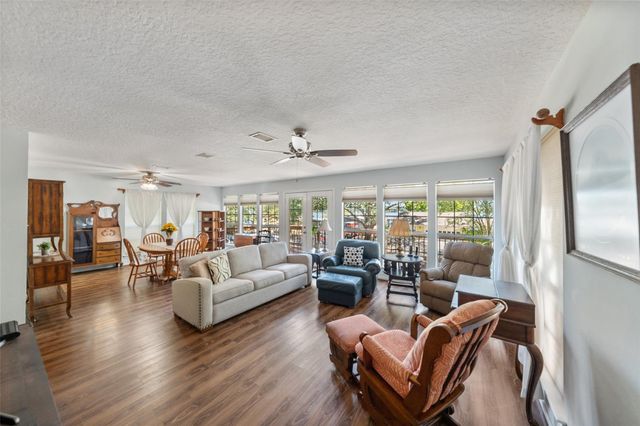 14219 Shadow Bay Drive J, Willis, TX 77318