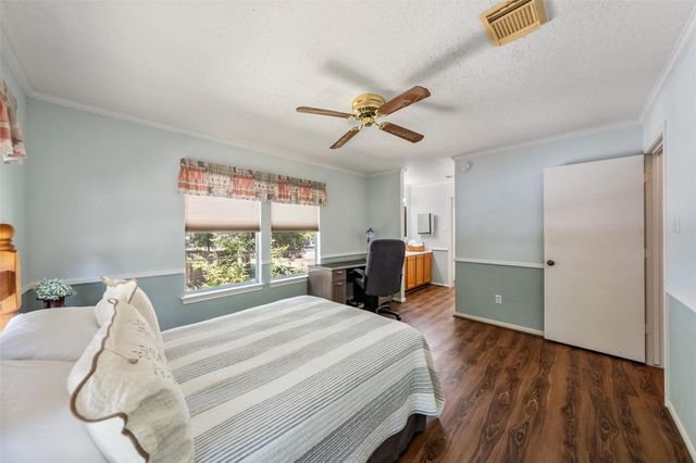 14219 Shadow Bay Drive J, Willis, TX 77318