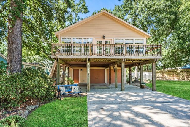 14219 Shadow Bay Drive J, Willis, TX 77318