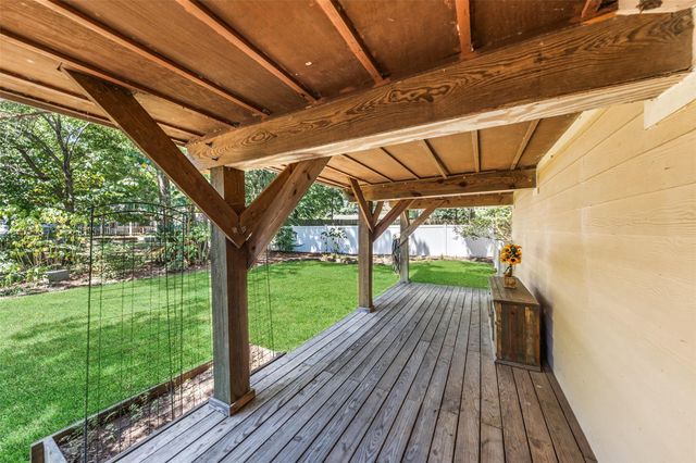 14219 Shadow Bay Drive J, Willis, TX 77318