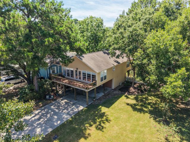 14219 Shadow Bay Drive J, Willis, TX 77318