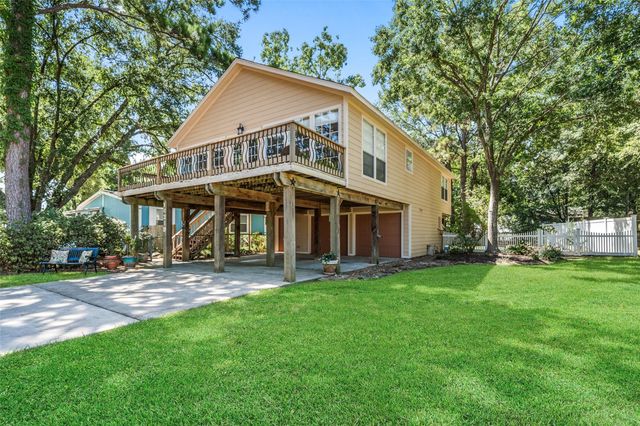 14219 Shadow Bay Drive J, Willis, TX 77318
