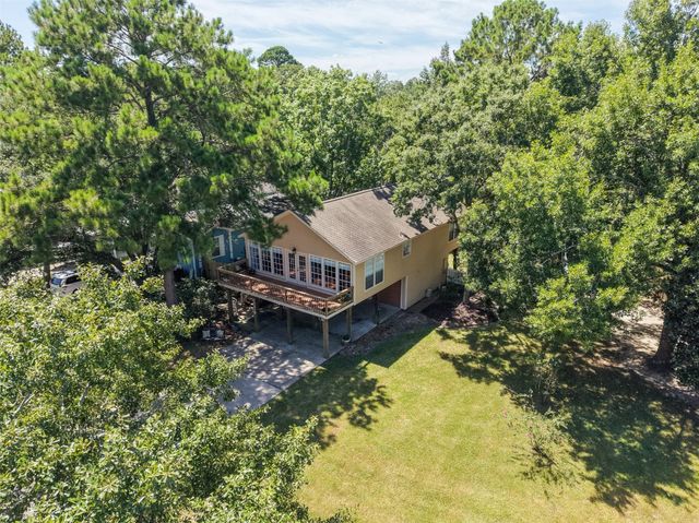 14219 Shadow Bay Drive J, Willis, TX 77318