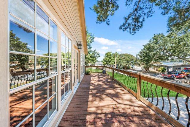 14219 Shadow Bay Drive J, Willis, TX 77318