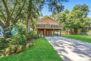 14219 Shadow Bay Drive J, Willis, TX 77318
