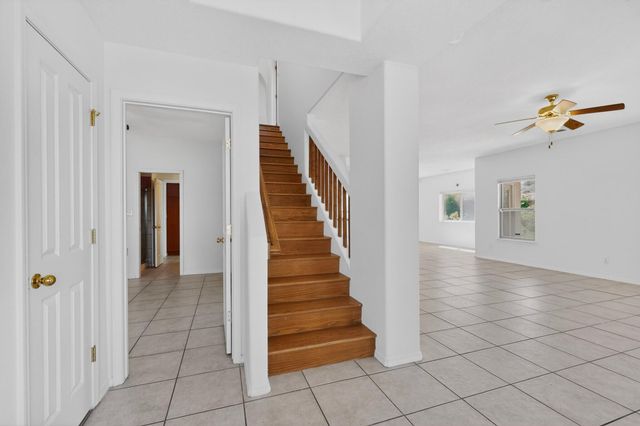 929 Loma Pinon Loop NE, Rio Rancho, NM 87144