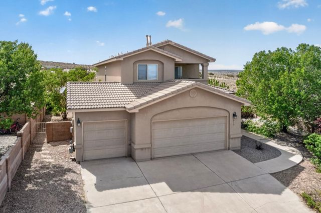 929 Loma Pinon Loop NE, Rio Rancho, NM 87144