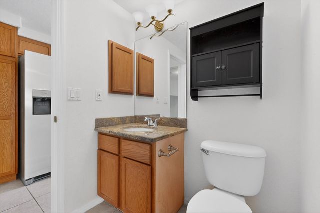 929 Loma Pinon Loop NE, Rio Rancho, NM 87144
