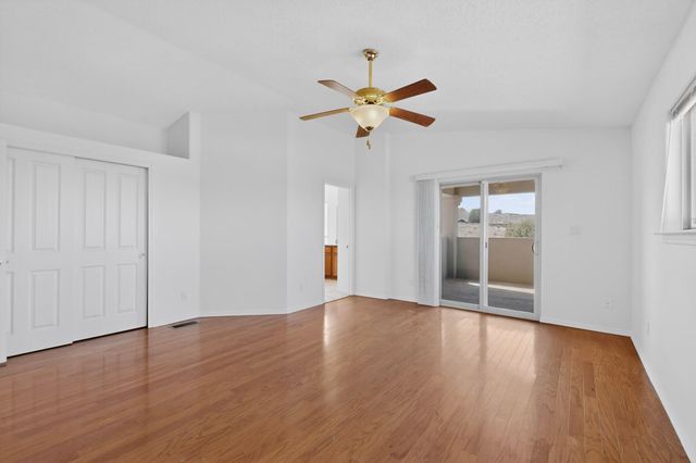 929 Loma Pinon Loop NE, Rio Rancho, NM 87144