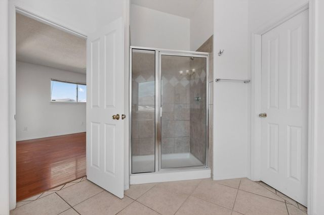 929 Loma Pinon Loop NE, Rio Rancho, NM 87144