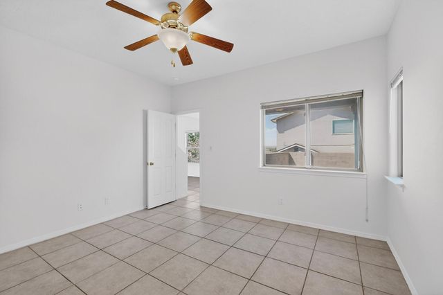 929 Loma Pinon Loop NE, Rio Rancho, NM 87144