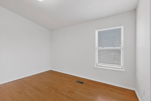 929 Loma Pinon Loop NE, Rio Rancho, NM 87144