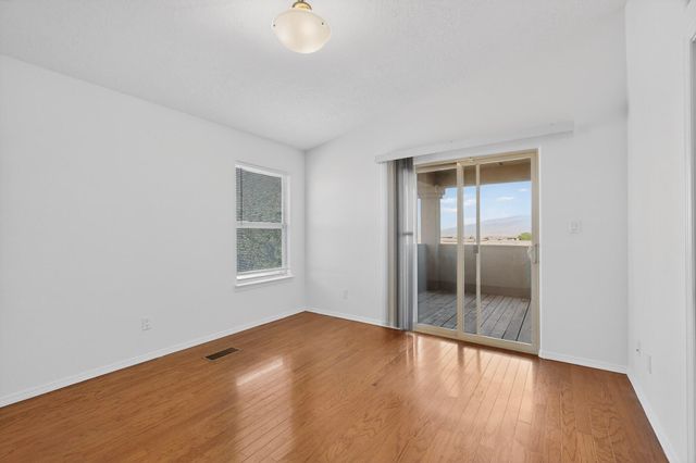 929 Loma Pinon Loop NE, Rio Rancho, NM 87144