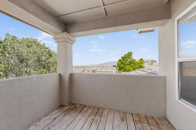 929 Loma Pinon Loop NE, Rio Rancho, NM 87144