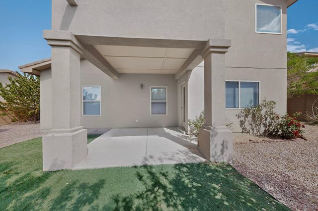 929 Loma Pinon Loop NE, Rio Rancho, NM 87144