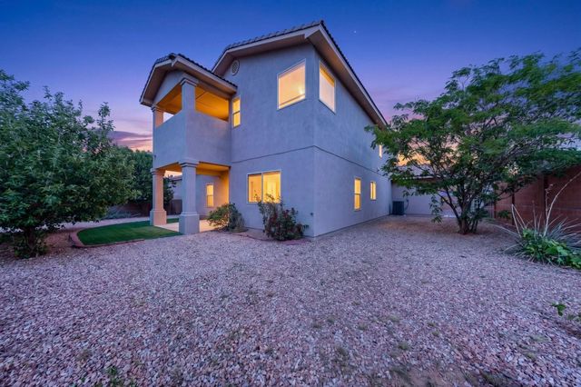 929 Loma Pinon Loop NE, Rio Rancho, NM 87144