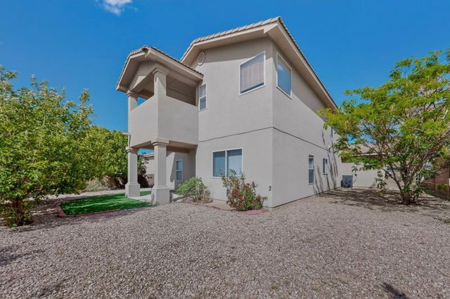 929 Loma Pinon Loop NE, Rio Rancho, NM 87144