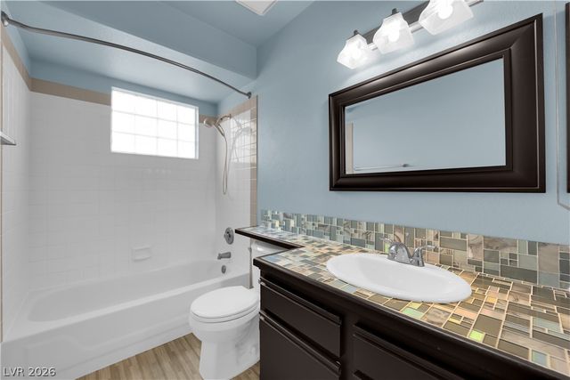 6836 Elm Creek Drive 201, Las Vegas, NV 89108