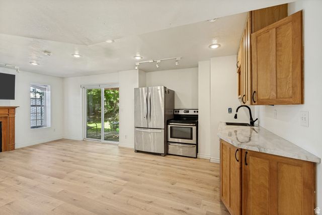 2059 CALIFORNIA CIR, Provo, UT 84606