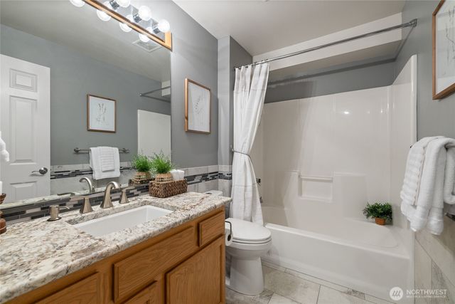2106 28th Street Ct NW, Gig Harbor, WA 98335