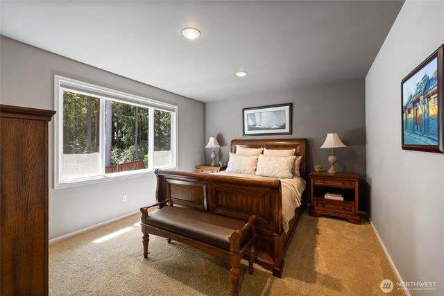 2106 28th Street Ct NW, Gig Harbor, WA 98335