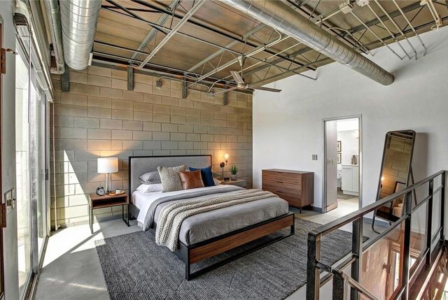 4801 S Congress Ave B2, Austin, TX 78745