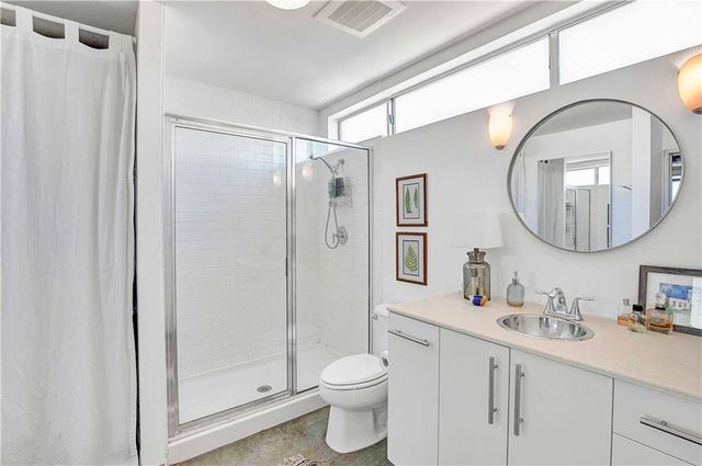 4801 S Congress Ave B2, Austin, TX 78745