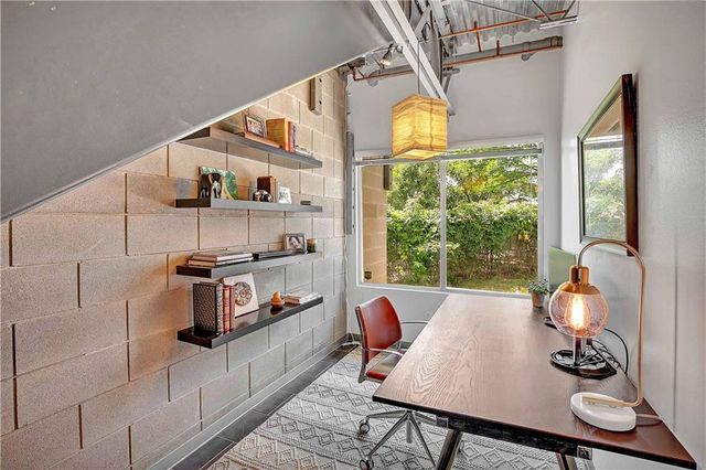 4801 S Congress Ave B2, Austin, TX 78745