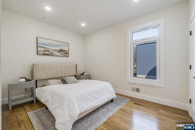 393 Myrtle Avenue, Irvington, NJ 07111