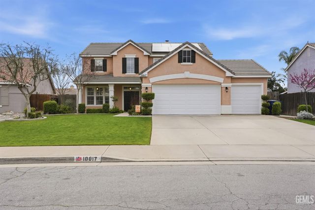 10017 Roehampton Avenue, Bakersfield, CA 93312