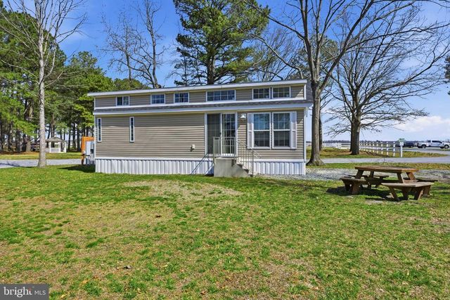 89 HUNTING QUARTER RD, Greenwood, DE 19950