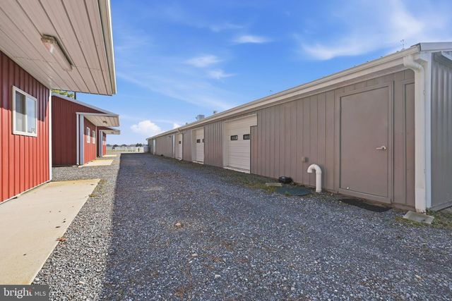 89 HUNTING QUARTER RD, Greenwood, DE 19950
