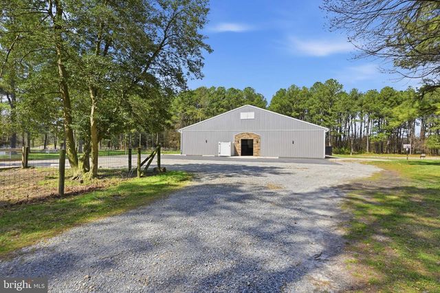 89 HUNTING QUARTER RD, Greenwood, DE 19950