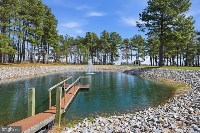 89 HUNTING QUARTER RD, Greenwood, DE 19950