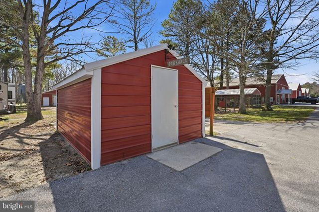 89 HUNTING QUARTER RD, Greenwood, DE 19950