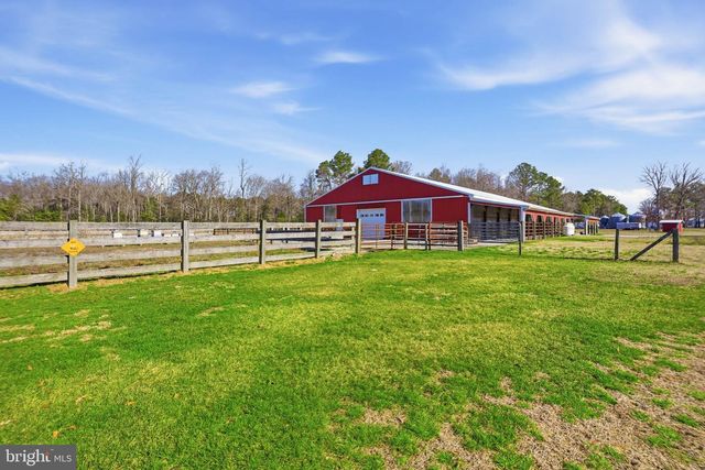 89 HUNTING QUARTER RD, Greenwood, DE 19950