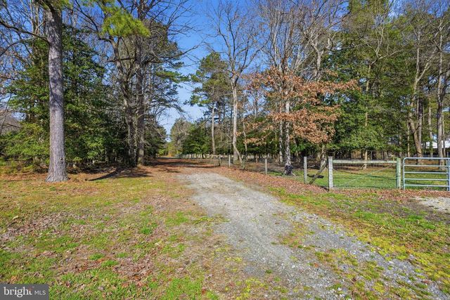 89 HUNTING QUARTER RD, Greenwood, DE 19950